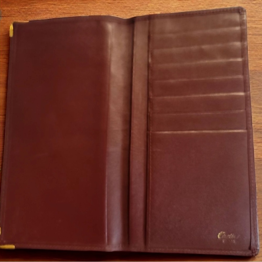 Vintage Cartier Bordeaux Bifold Long
Wallet in EUC - Picture 12 of 14